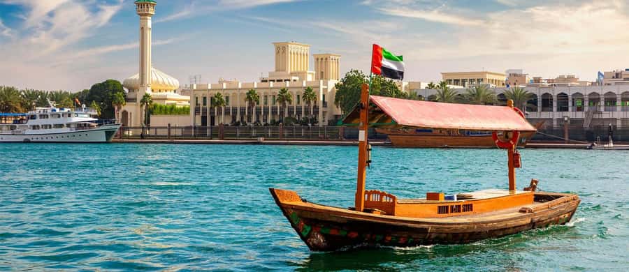Dubai: City Tour with Professional Guide in Luxury Car - Jumeirah Mosque and Jumeirah Beach