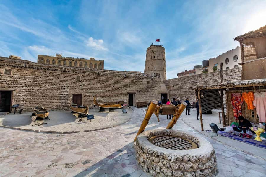 Dubai: City Tour with Professional Guide in Luxury Car - Palm Jumeirah and Atlantis