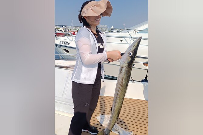 Dubai Deep Sea Fishing 4 hours + BBQ of Catch - Chasing snapper, queenfish, grouper, and barracuda