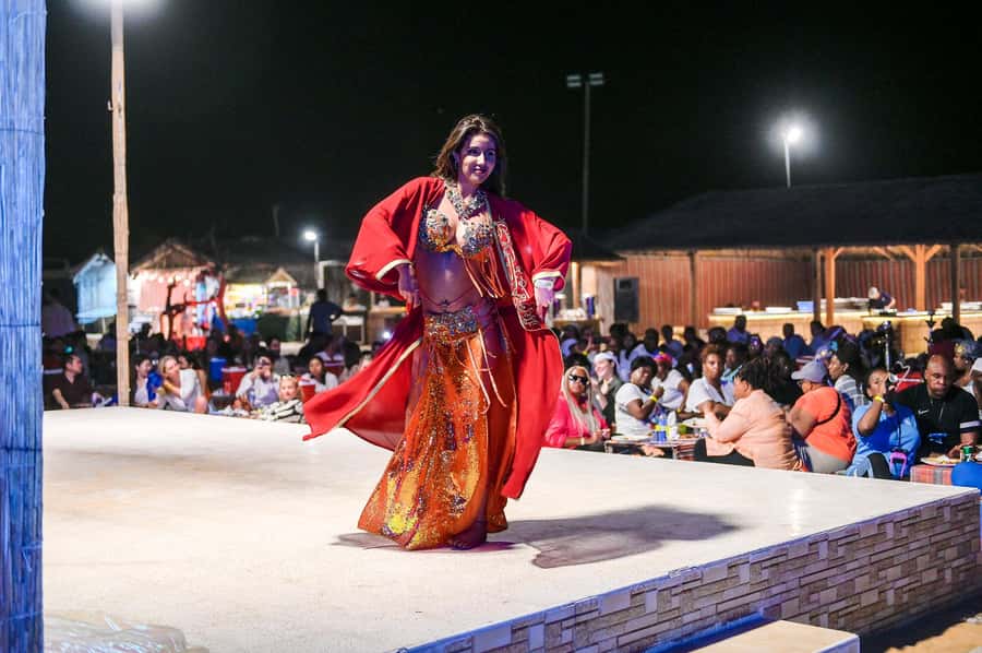 Dubai: Desert Safari with BBQ Dinner & Quad Biking Options - What the guides add to the day