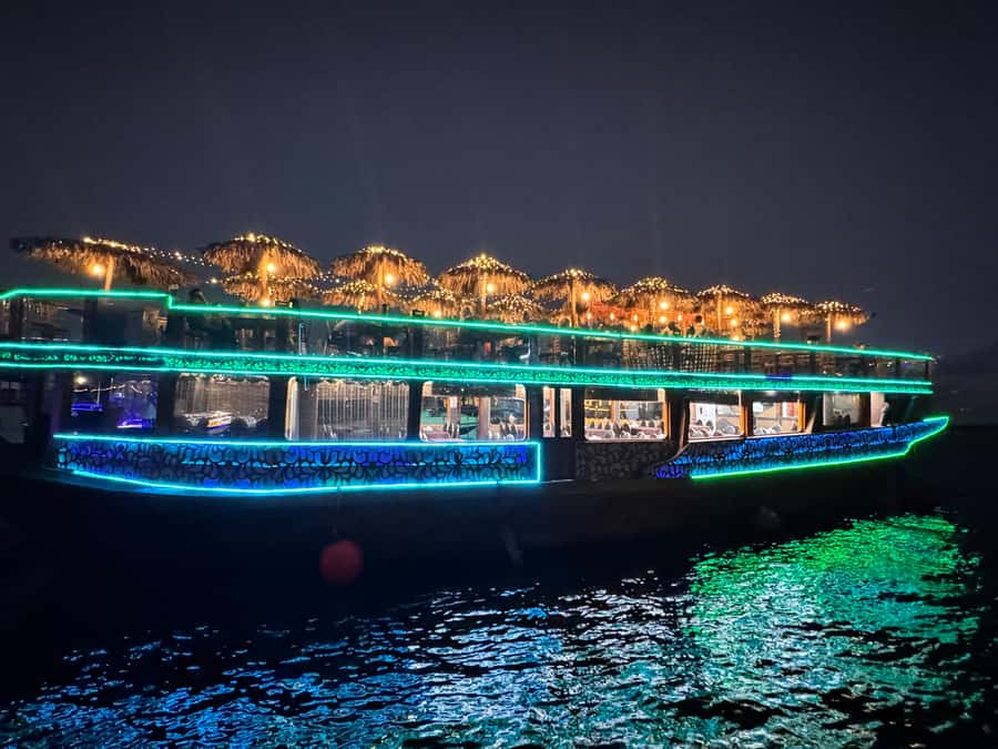 Dubai Dhow Cruise Creek,Marina Shows,Buffet & Drinks options - What the Marina route adds