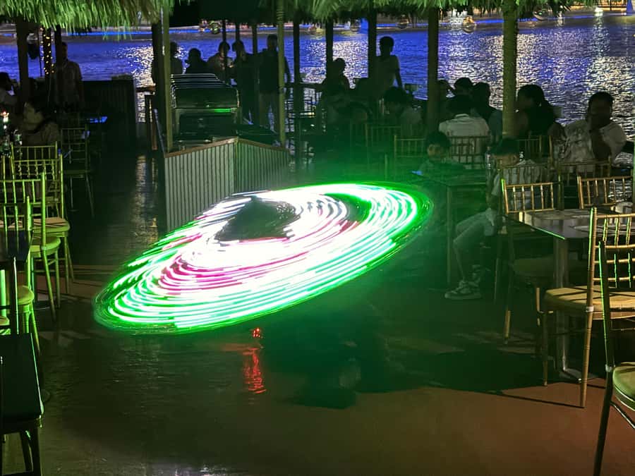 Dubai Dhow Cruise Creek,Marina Shows,Buffet & Drinks options - Buffet dinner and drinks: set expectations carefully
