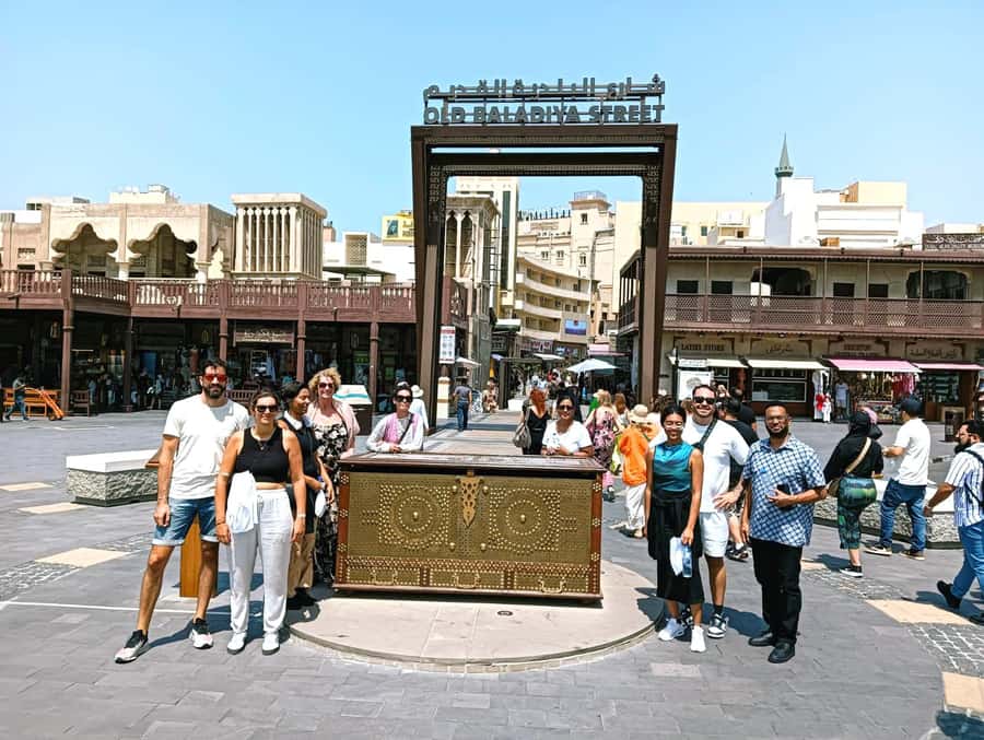 Dubai: Discover Dubai Old Town, Souks, Museum & Street Food - Why old Dubai is the right place to start