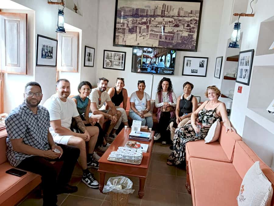 Dubai: Discover Dubai Old Town, Souks, Museum & Street Food - Al Souq Al Kabeer and the small tastes that matter
