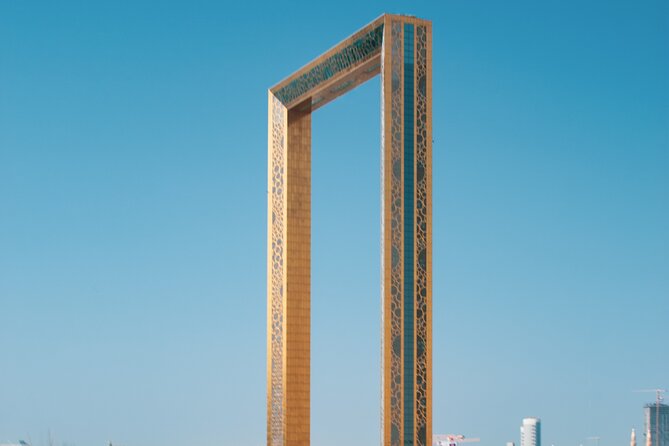 Dubai Discovery Tour - Half Day - Palm Jumeirah: an ambitious man-made island