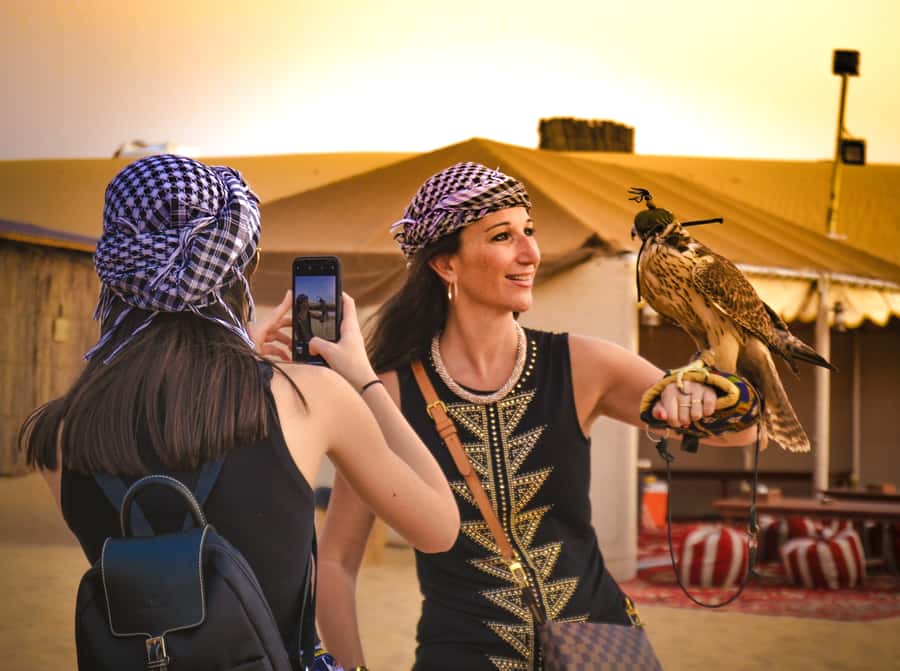 Dubai: Dune Buggy Desert Safari, Camel Ride & Sandboarding - Timing, heat, and what to pack