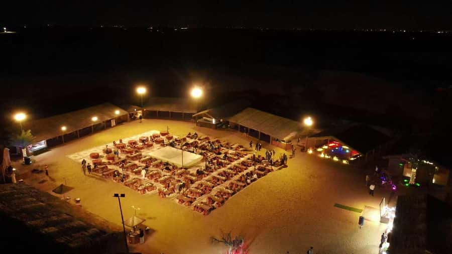 Dubai: Extreme Can-Am Buggy Desert Safari Adventure - Sandboarding and the photo stop