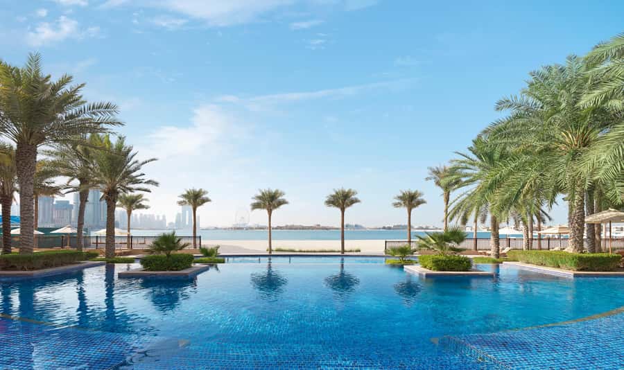 Dubai: Fairmont the Palm Pool and Beach Access - What the day looks like from morning to departure