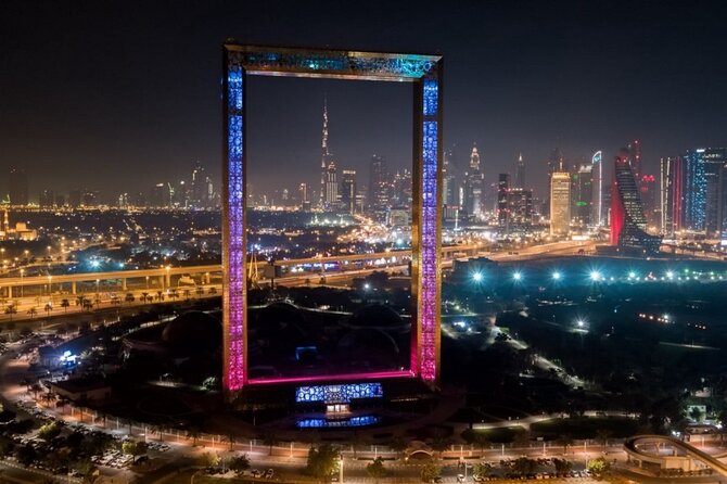 Dubai Frame Admission Tickets - Dubai Frame turns a skyline view into a city lesson