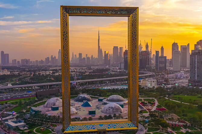 Dubai: Frame Tickets, Creek, Souks & Blue Mosque Guided Tour - A fast introduction to Dubai’s two faces