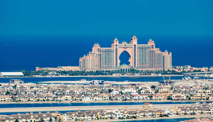Dubai: Full-Day Private Highlights Tour with Hotel Transfers - Dubai Marina and Ain Dubai: a fast look at the new city