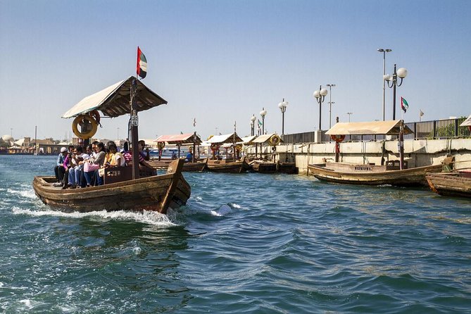 Dubai Full-Day Spanish Language Tour - City of Contrasts - Bastakiya and the streets of old Dubai
