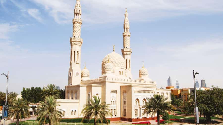Dubai Full-Day Tour: Mosque, Souks, Burj Khalifa photo stop - Gold and Spice Souks offer a taste of working Dubai