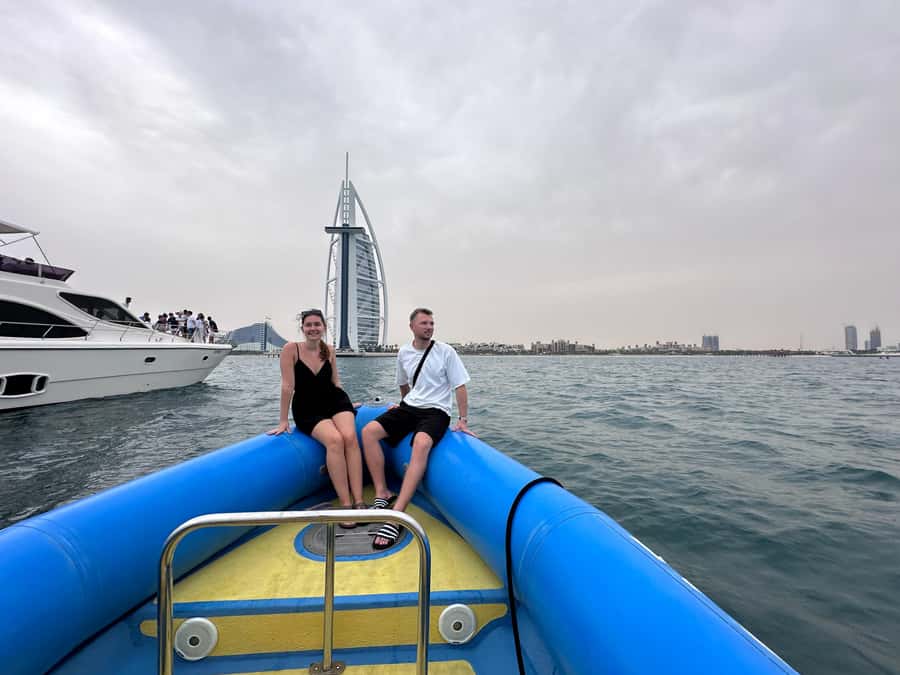 Dubai: Guided Speedboat Tour with City Sights & Ice Cream. - Palm Jumeirah and Atlantis