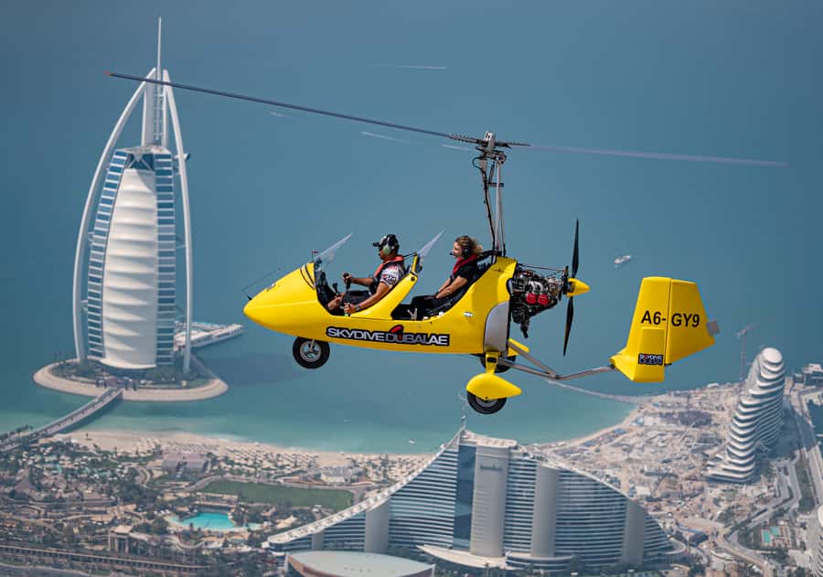 Dubai: Gyrocopter Introductory Flight - Why a gyrocopter gives Dubai a different look