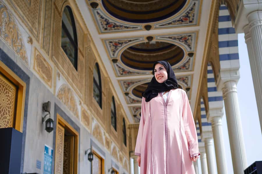 Dubai: Half-Day City Tour with Blue Mosque, Creek, and Souks - The guide makes the difference