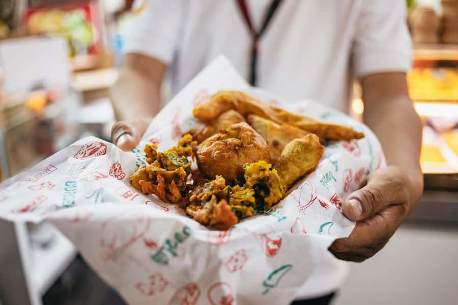 Dubai: Half-Day Street Food Tour - Crossing Dubai Creek by abra