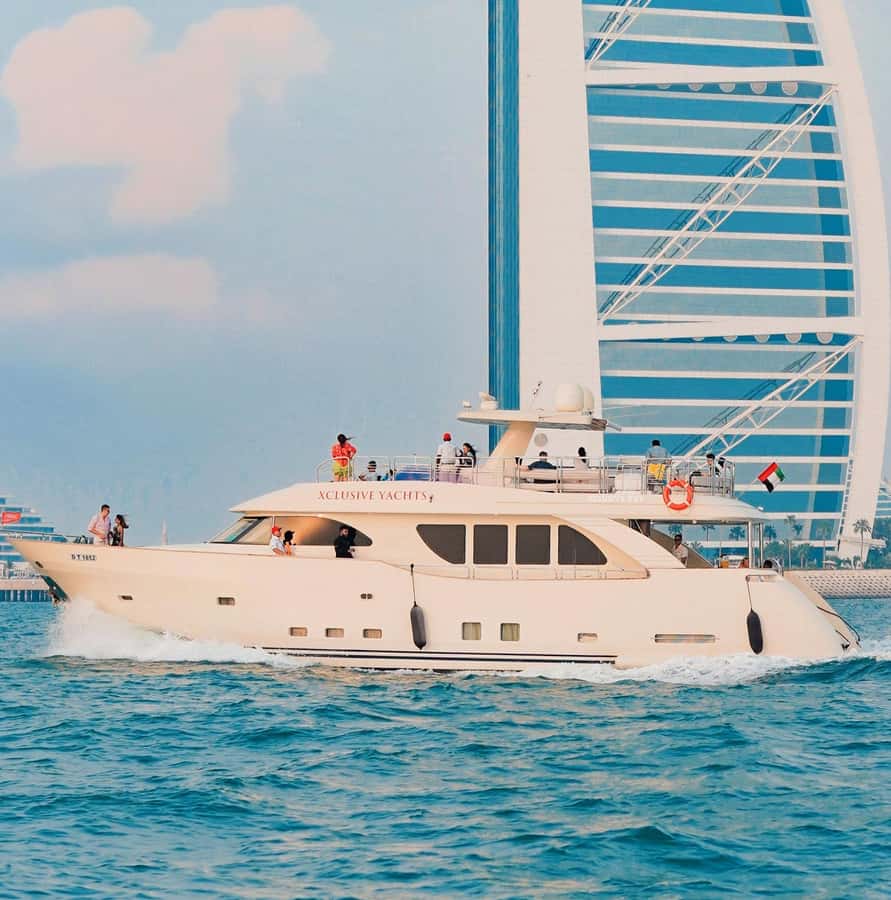 Dubai Harbor: Luxury Yacht Tour with BBQ Options - Upper deck or air-conditioned lounge