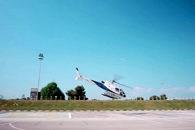 Dubai Helicopter Experience with Sightseeing Options - What the 12-minute flight really feels like