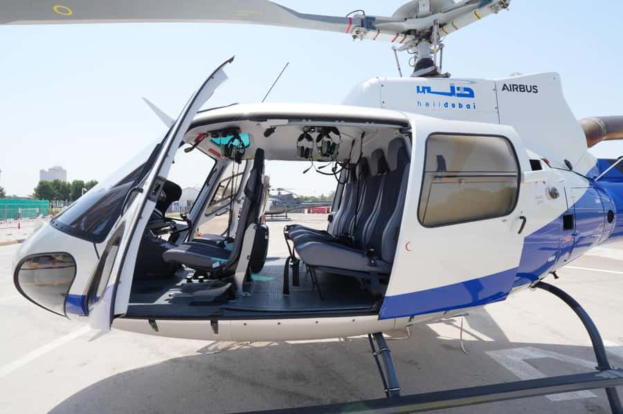 Dubai: Helicopter Ride, Old Town Walking Tour, Abra & Snacks - Walking the lanes of Al Fahidi and Al Seef