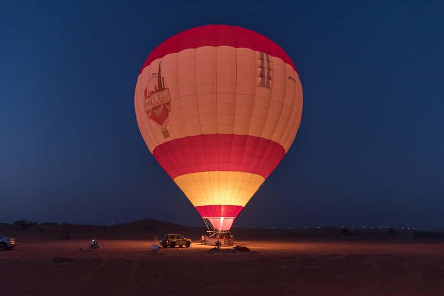 Dubai: Hot Air Balloon Ride & Falcon Show Over the Desert - The landing and the return to Dubai