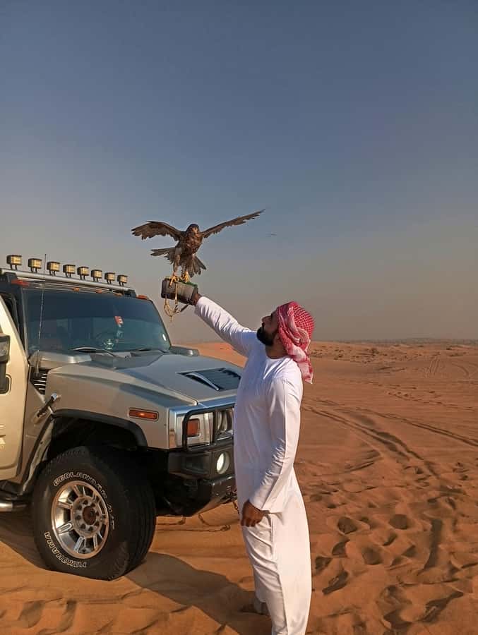 Dubai Hummer Safari Adventure & Traditional Dress Photoshoot - Who should choose this safari?