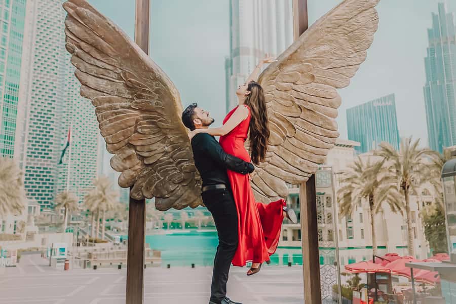 Dubai: Iconic Burj Khalifa Pre-Wedding Photoshoot - Key points at a glance