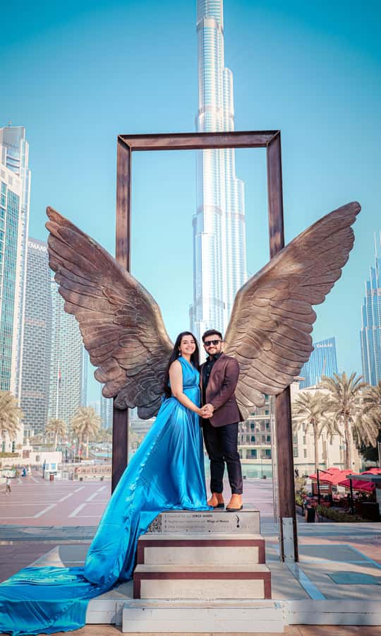 Dubai: Iconic Burj Khalifa Pre-Wedding Photoshoot - Finishing near the Burj Khalifa