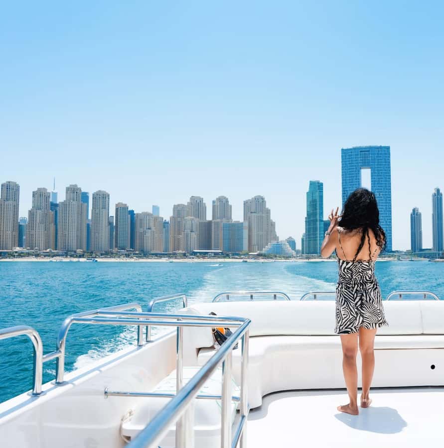 Dubai: Instagrammable Yacht Tour with Drinks & Ain/JBR Views - What you see along the marina route