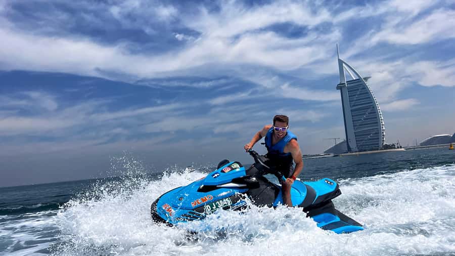 Dubai Jet Ski: Burj Khalifa, Burj Al Arab, Pics & Ice Cream! - The safety briefing earns its place