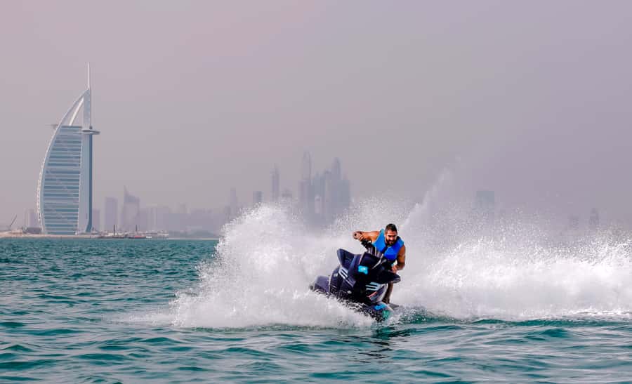Dubai: Jetski, Burj Khalifa, Burj Al Arab, Juice, & Photos - Who should book this ride?