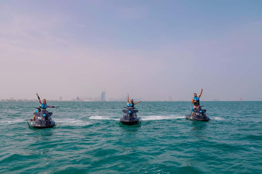 Dubai: Jetski Ride up to 2 People with Photos & Refreshments - The best time and the limits of the route