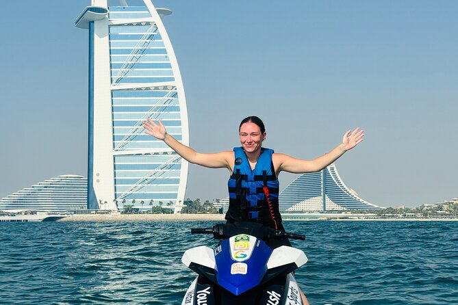 Dubai Jetski Tour of Burj al Arab and Burj Khalifa 45Min. - What the facilities add to the price