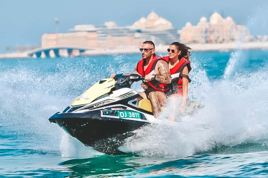 Dubai: Jumeirah Beach Jet Ski Rental for up to 2 People - A short, fast ride along the JBR coast