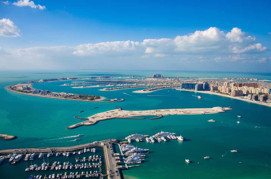 Dubai Jumeirah Parasailing adventure with breathtaking views - Launching above Palm Jumeirah