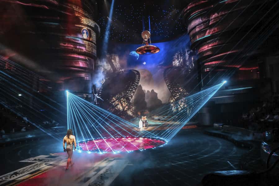 Dubai: La Perle by Dragone Show Tickets - The small drawbacks to keep in mind