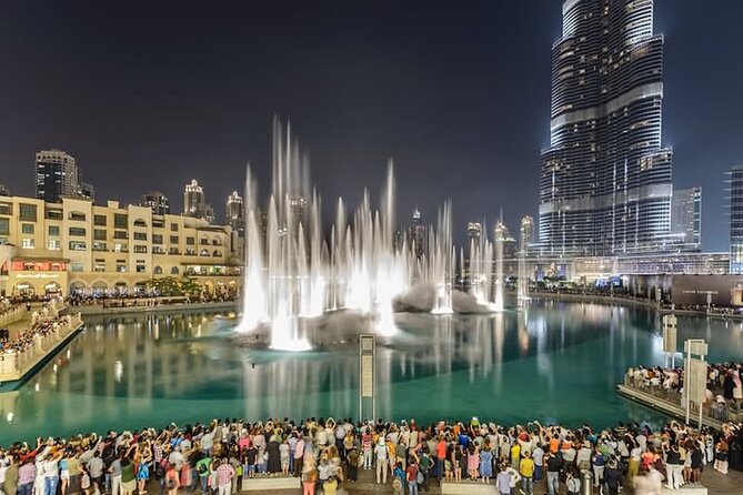 Dubai Layover Night Experience | See the City of Lights - Dubai Marina closes with towers and water