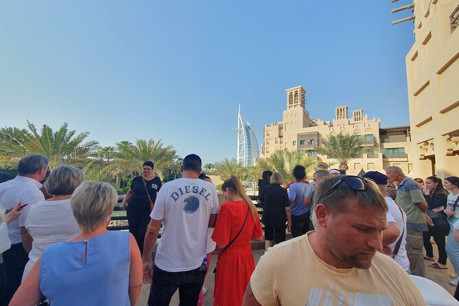Dubai Layover Stopover & Transit Tour with Private Transfers - Burj Khalifa and the Dubai Mall