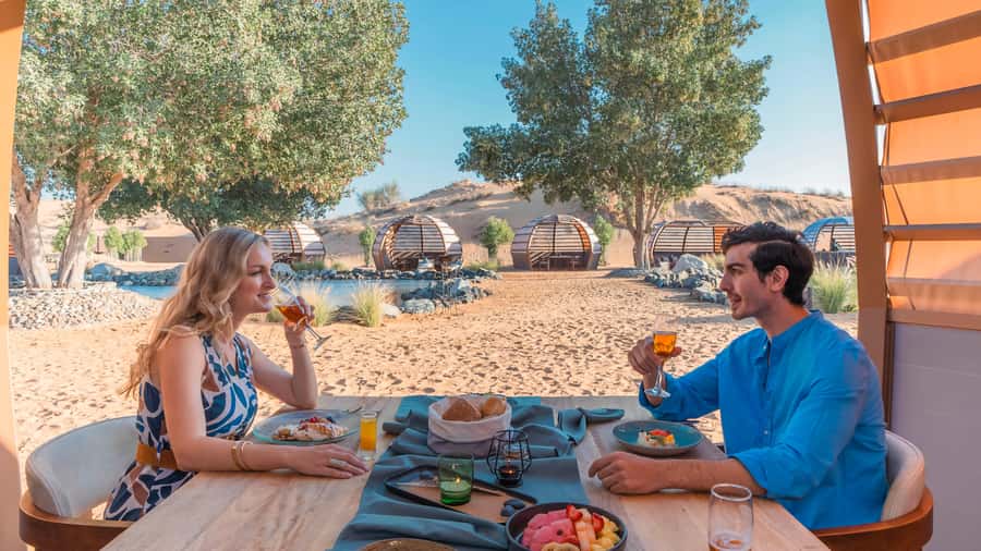 Dubai: Luxury Balloon Flight with Michelin-Curated Breakfast - One quiet hour above the Dubai Desert
