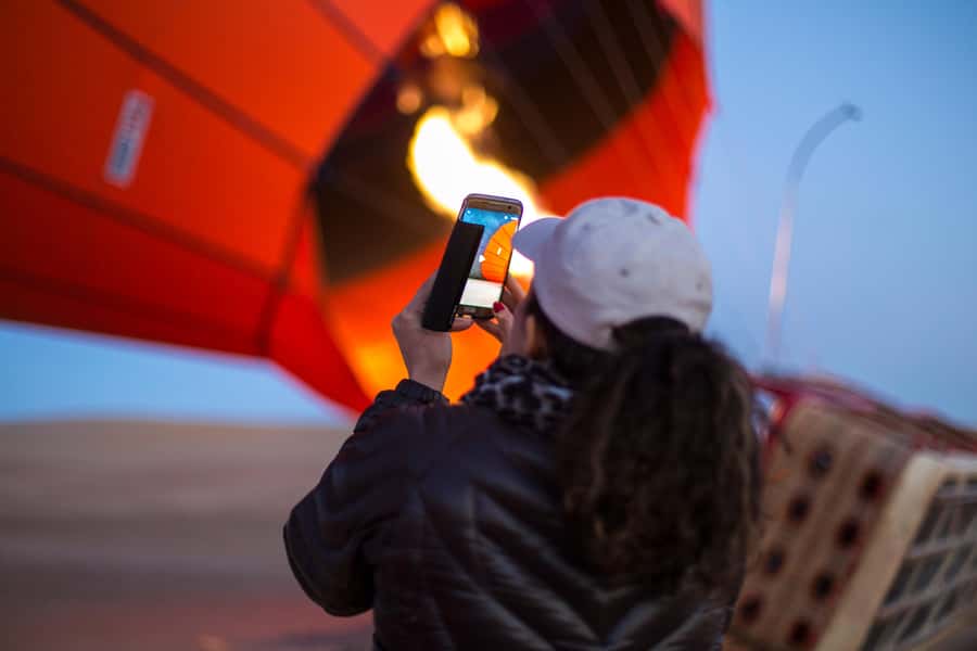 Dubai: Luxury Balloon Flight with Michelin-Curated Breakfast - Landing brings a different kind of excitement