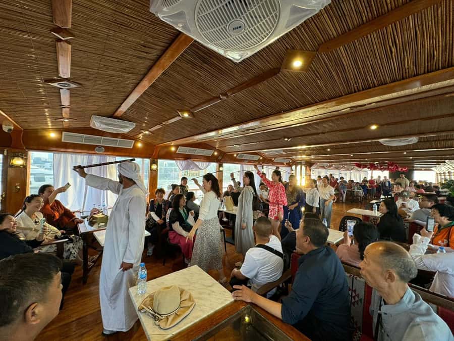 Dubai: Luxury Dinner Cruise with Live Music - How good is the value at $44?