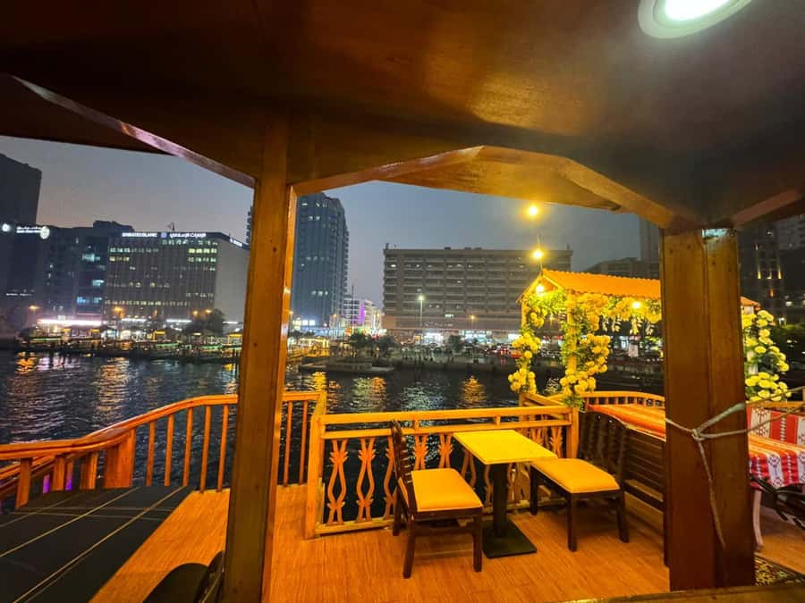 Dubai: Luxury Dinner Cruise with Live Music - Should you book this Dubai Creek dinner cruise?