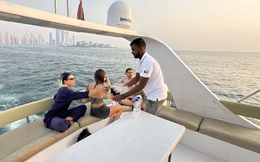 Dubai: Luxury Sunset Yacht Tour with Snacks and Drinks - Who will enjoy this yacht tour most