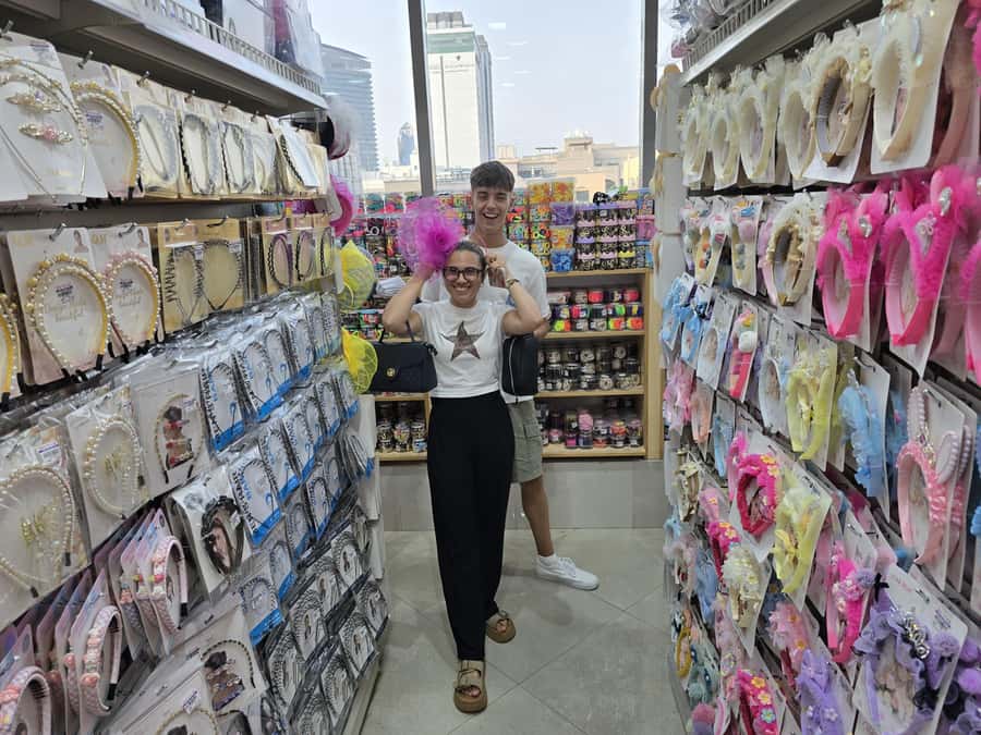 Dubai: Magic & Secret new Shopping Tour - Why this tour is different from a Dubai mall afternoon