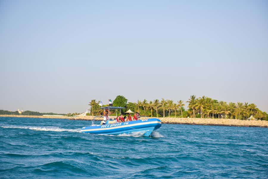 Dubai Marina : 1.5-Hour Atlantis Sightseeing Speedboat Tour - Dubai Marina, the warm-up lap