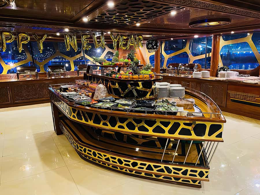 Dubai Marina: Dinner Cruise in a Traditional Boat - Practical details before you book