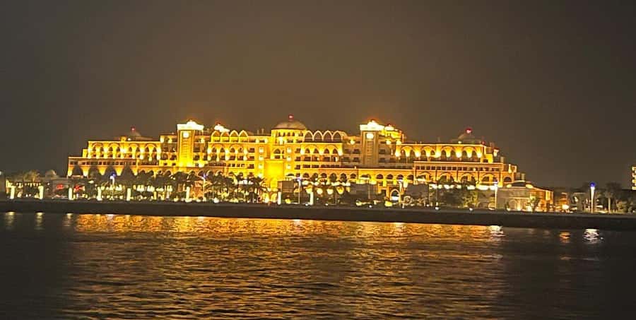 Dubai Marina Dinner Cruise with Live Entertainment(Al Wasl) - Is $40 good value?