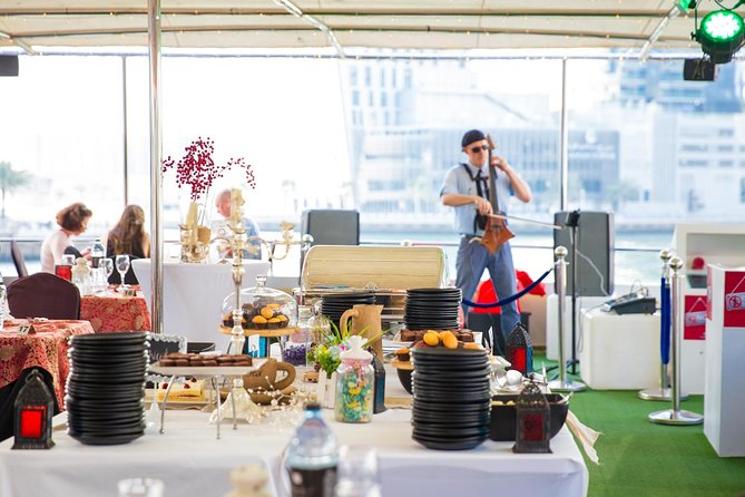 Dubai Marina Dinner Cruise with Live Music & Open Bar - What dinner is like on board