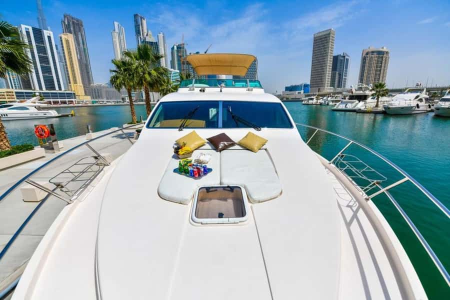 Dubai: Marina Private Luxury Yacht Tour - The lagoon swim stop