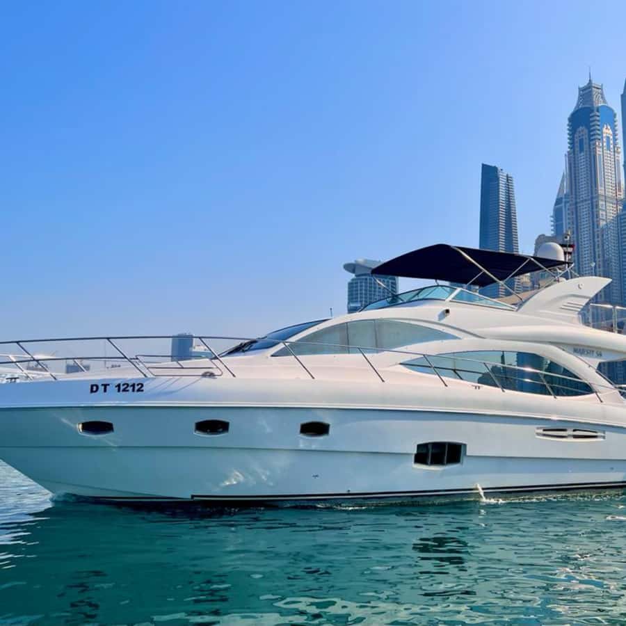Dubai: Marina Sightseeing on Yacht with Breakfast - What the yacht experience is really like